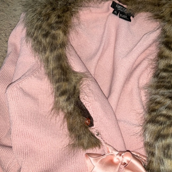 Karen Kane Lifestyle XL Rose Color Cardigan With Detachable Faux Fur Collar - Picture 7 of 17